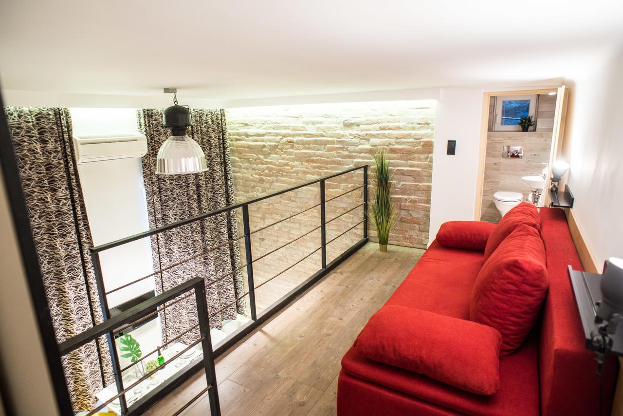 בודפשט Very Stylish And Fresh Studio Home In The Center מראה חיצוני תמונה